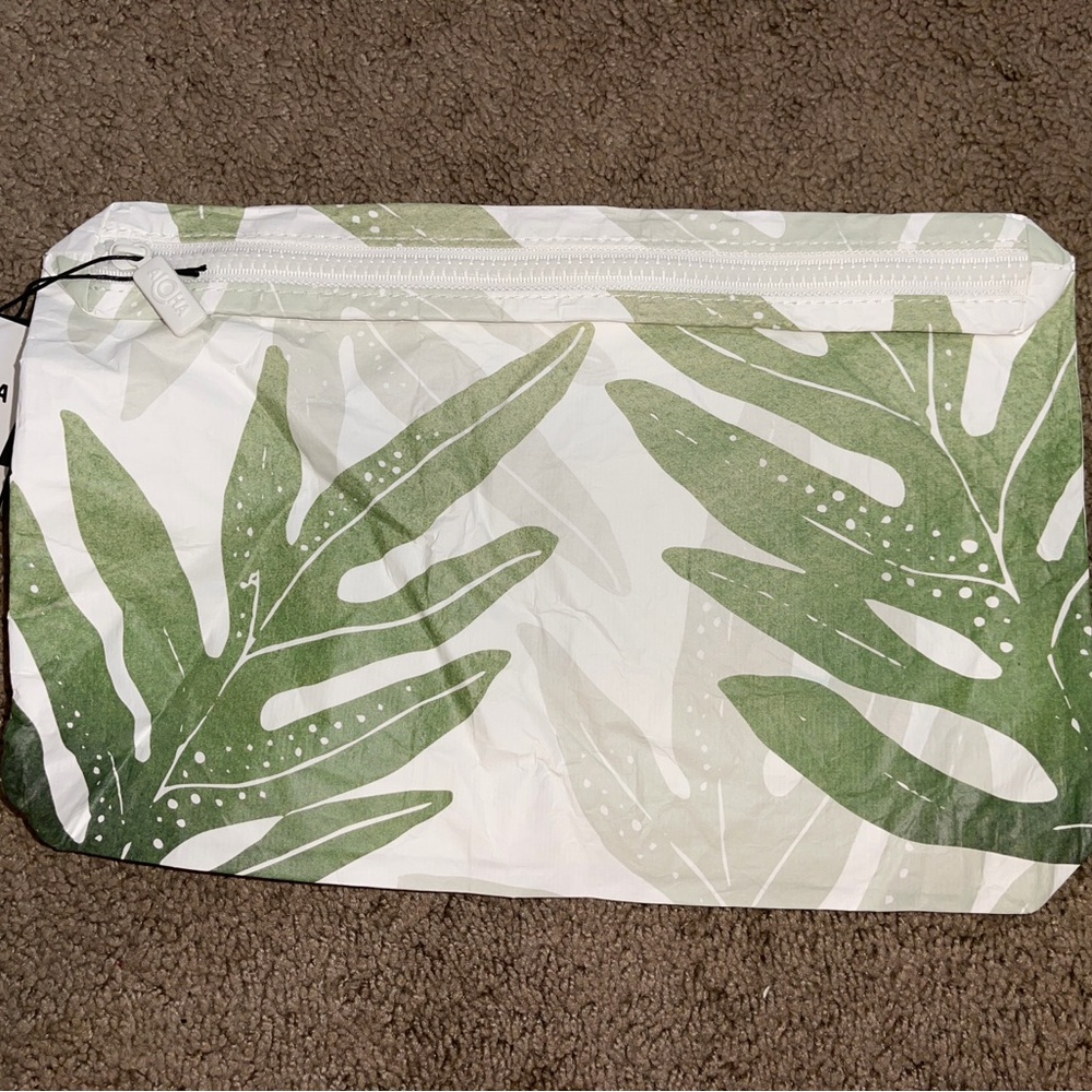NWT Limited Edition Aloha Collection X Kupu A’e Mid Pouch